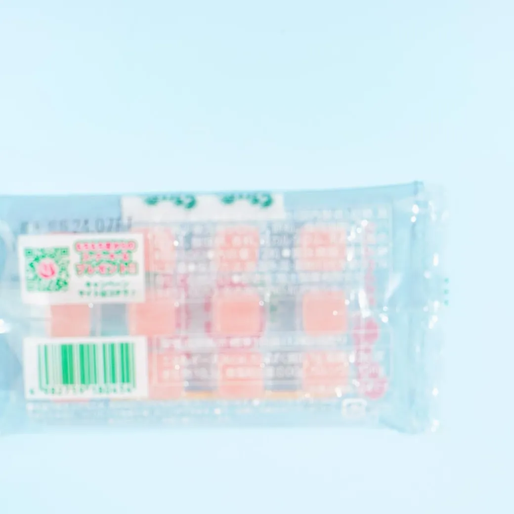 Fuji Seika Mochi Candy - Strawberry Milk