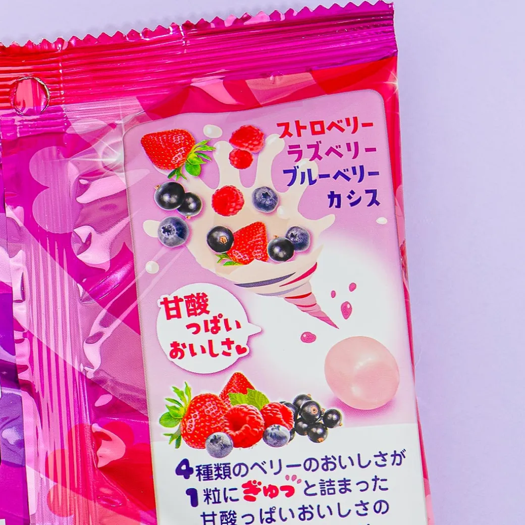Milky Peko-Chan Candy - 4 Types of Berries